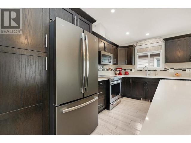 2100 - 55th Avenue Unit# 74, House other with 2 bedrooms, 2 bathrooms and 2 parking in Vancouver BC | Image 5