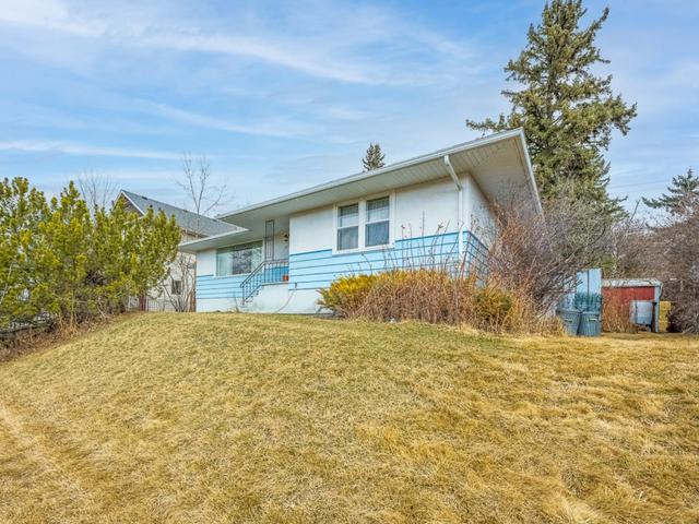 3712 8 Avenue Nw, House detached with 2 bedrooms, 1 bathrooms and 3 parking in Calgary AB | Image 12