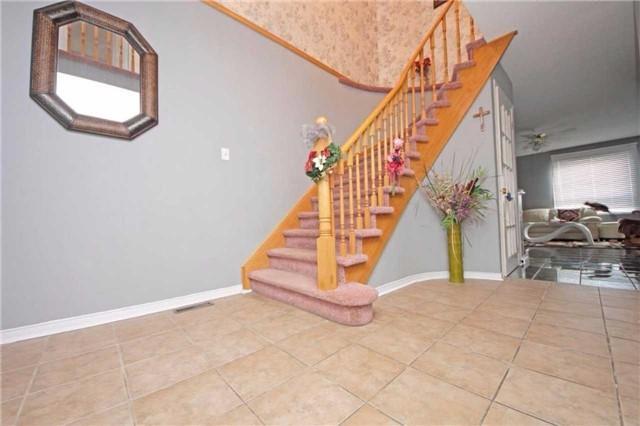 80 Atkins Circ, House detached with 4 bedrooms, 4 bathrooms and 3 parking in Brampton ON | Image 4