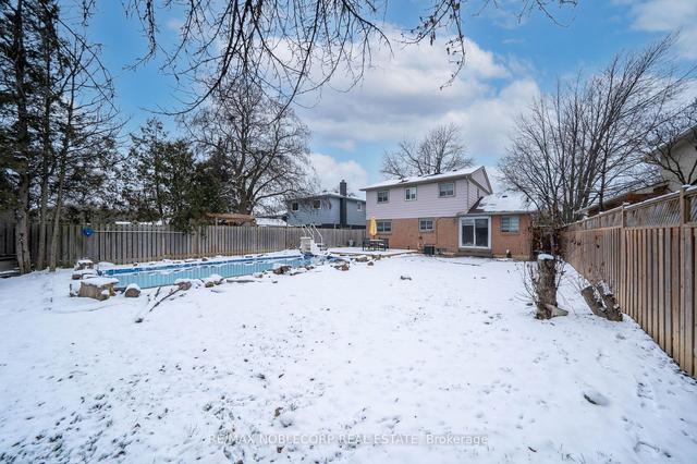 798 Frobisher Blvd, House detached with 4 bedrooms, 3 bathrooms and 5 parking in Milton ON | Image 29