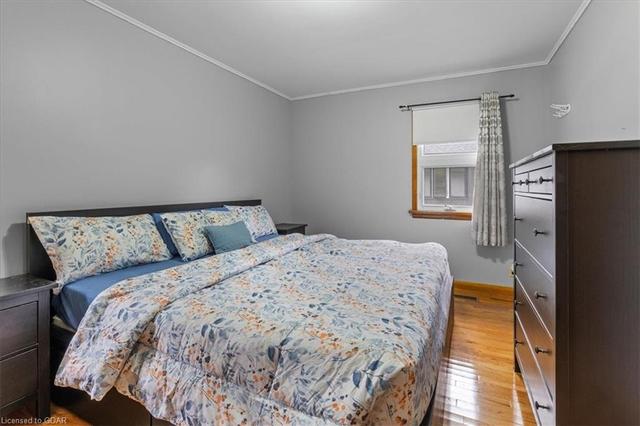 21 Flora Street, House detached with 3 bedrooms, 2 bathrooms and 5 parking in Huron East ON | Image 7