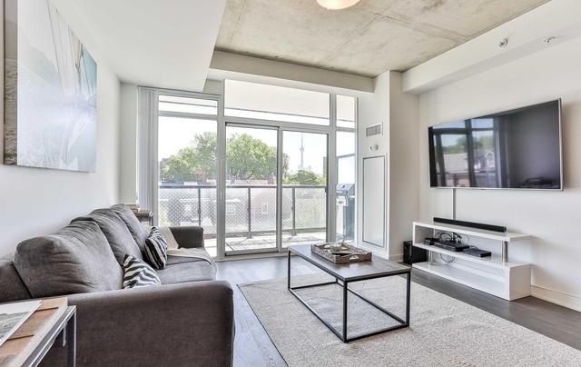 318 - 109 Ossington Ave, Condo with 1 bedrooms, 1 bathrooms and 1 parking in Toronto ON | Image 2