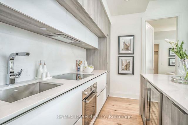 901 - 151 Avenue Rd, Condo with 2 bedrooms, 2 bathrooms and 1 parking in Toronto ON | Image 5