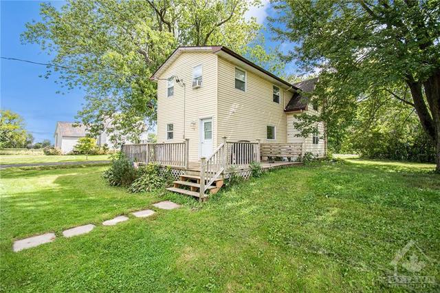 10733 Cook Road, House detached with 4 bedrooms, 2 bathrooms and 4 parking in South Dundas ON | Image 29