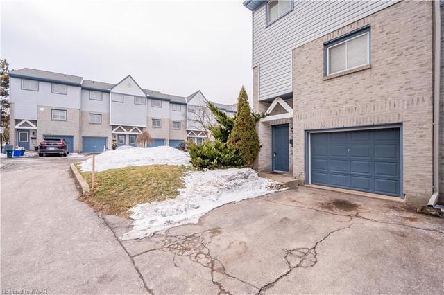 43 - 589 Beechwood Drive, House attached with 3 bedrooms, 1 bathrooms and 2 parking in Waterloo ON | Image 4