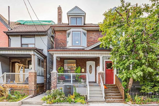 984 Ossington Ave, House semidetached with 3 bedrooms, 2 bathrooms and 2 parking in Toronto ON | Image 1