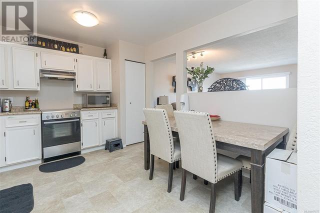 401 - 3240 Glasgow Ave, Condo with 1 bedrooms, 1 bathrooms and 1 parking in Saanich BC | Image 7