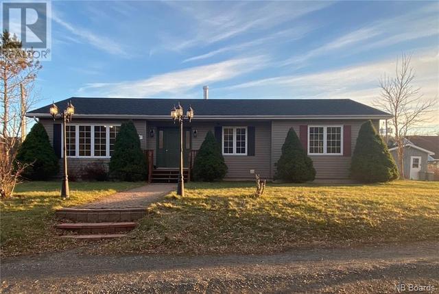 128 Main Street, House detached with 4 bedrooms, 2 bathrooms and null parking in St. George NB | Image 1