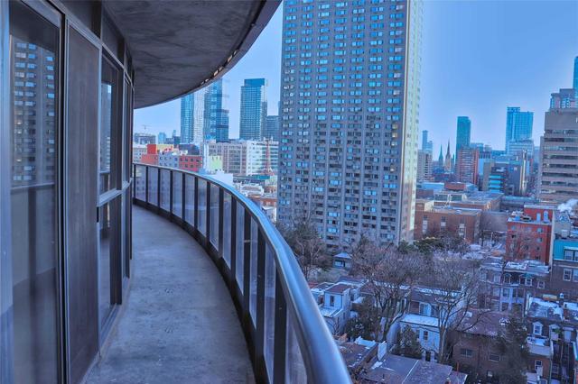 1204 - 25 Carlton St, Condo with 2 bedrooms, 2 bathrooms and 1 parking in Toronto ON | Image 2