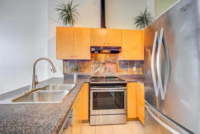 703 - 700 King St W, Condo with 2 bedrooms, 2 bathrooms and 1 parking in Toronto ON | Image 18