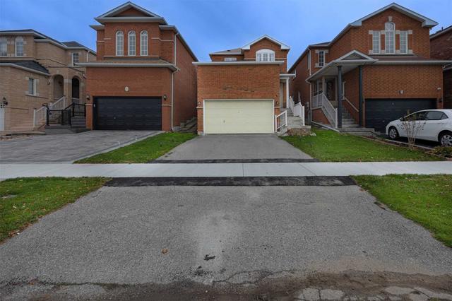 9 Condotti Dr, House detached with 3 bedrooms, 3 bathrooms and 5 parking in Vaughan ON | Image 1