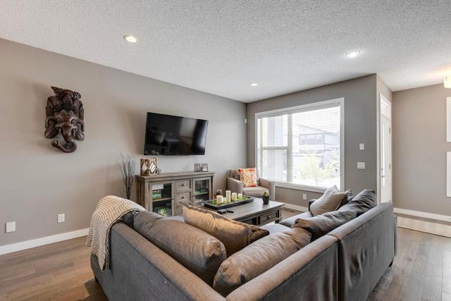 253 Walden Parade Se, House detached with 3 bedrooms, 2 bathrooms and 2 parking in Calgary AB | Image 4