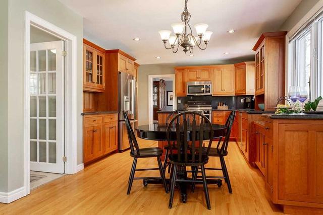 2200 Obeck Cres, House detached with 4 bedrooms, 3 bathrooms and 8 parking in Mississauga ON | Image 5