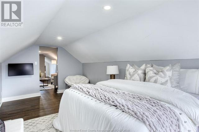 1432 Lillian, House detached with 4 bedrooms, 1 bathrooms and null parking in Windsor ON | Image 29