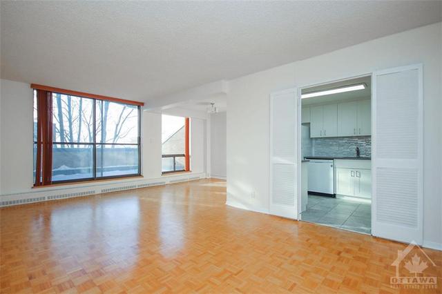 350 - 505 St Laurent Street, Condo with 3 bedrooms, 2 bathrooms and 1 parking in Ottawa ON | Image 8