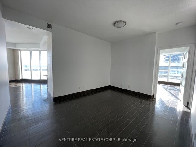 512 - 58 Marine Parade Dr, Condo with 2 bedrooms, 2 bathrooms and 2 parking in Toronto ON | Image 6