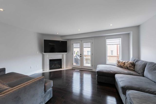 53 Sassafras Circ, House semidetached with 4 bedrooms, 4 bathrooms and 3 parking in Vaughan ON | Image 12