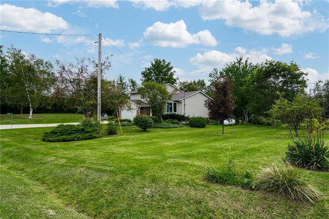 225 Stirling Street, House detached with 3 bedrooms, 2 bathrooms and 6 parking in Haldimand County ON | Image 3