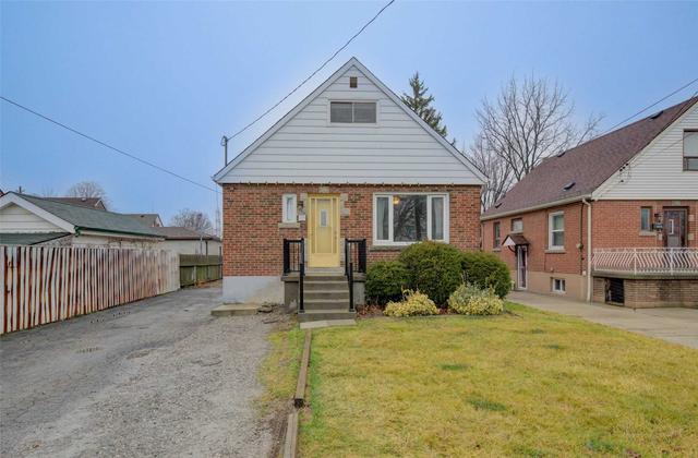 156 Erin Ave, House detached with 3 bedrooms, 2 bathrooms and 7.5 parking in Hamilton ON | Image 12