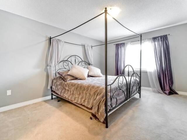39 Lesabre Cres, House semidetached with 4 bedrooms, 4 bathrooms and 4 parking in Brampton ON | Image 14