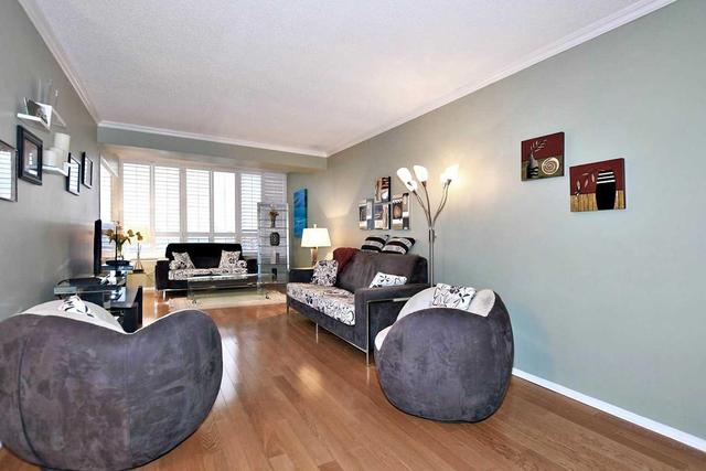1520 - 32 Clarissa Dr, Condo with 2 bedrooms, 2 bathrooms and 2 parking in Richmond Hill ON | Image 4