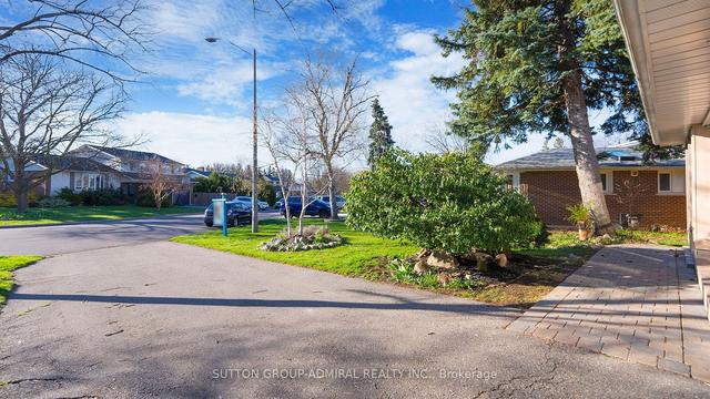 20 Blue Spruce Lane, House detached with 4 bedrooms, 2 bathrooms and 4 parking in Markham ON | Image 36