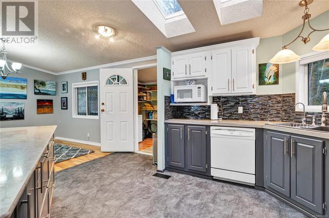 17031 Amber Lane, House other with 2 bedrooms, 2 bathrooms and 4 parking in Strathcona A BC | Image 16