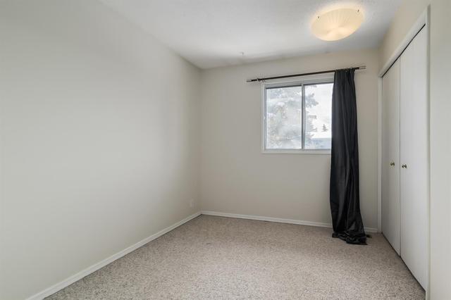 13 - 27 Silver Springs Drive Nw, Home with 3 bedrooms, 2 bathrooms and 2 parking in Calgary AB | Image 4