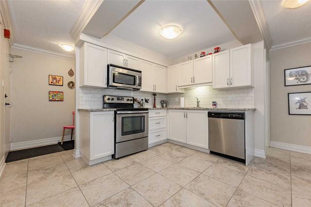 302 - 55 Yarmouth St, Condo with 2 bedrooms, 2 bathrooms and 1 parking in Guelph ON | Image 5