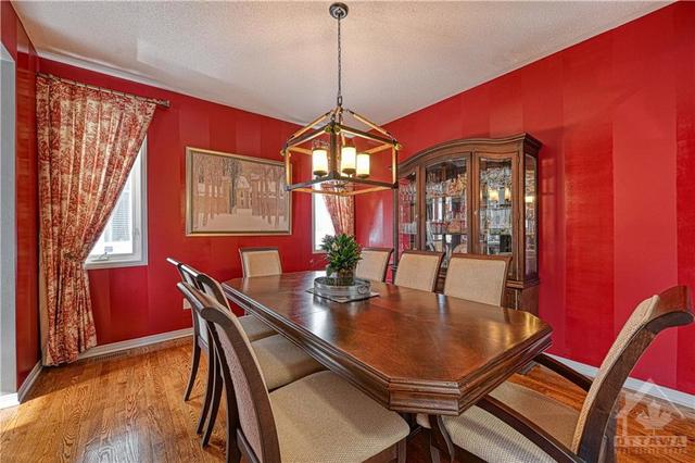 867 Como Crescent, House detached with 4 bedrooms, 3 bathrooms and 6 parking in Ottawa ON | Image 19