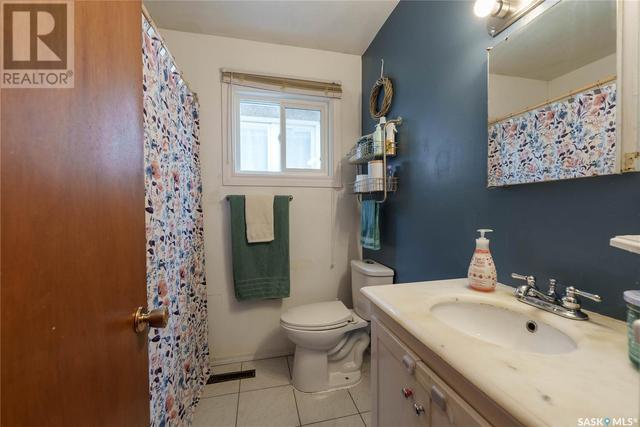 2209 Lindsay Street, House detached with 2 bedrooms, 2 bathrooms and null parking in Regina SK | Image 17