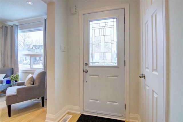 1409 Woodbine Ave W, House detached with 2 bedrooms, 2 bathrooms and 2 parking in Toronto ON | Image 33