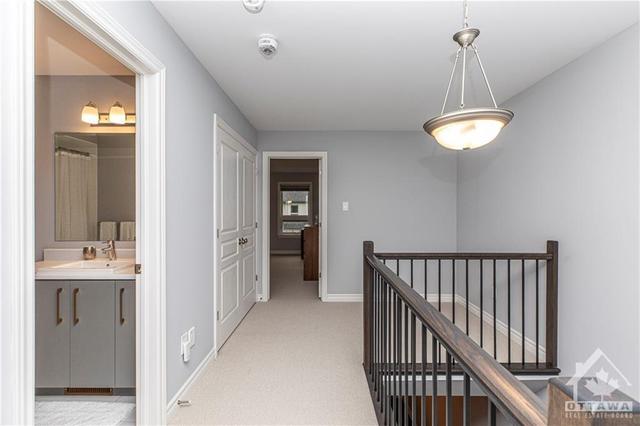 502 Featherfoil Way, Townhouse with 3 bedrooms, 3 bathrooms and 2 parking in Ottawa ON | Image 15