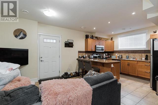 232 Fireweed Crescent, House detached with 5 bedrooms, 3 bathrooms and 4 parking in Wood Buffalo AB | Image 36