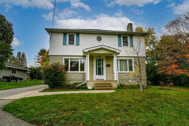 853 Fairbairn St, House detached with 4 bedrooms, 2 bathrooms and 3 parking in Peterborough ON | Image 1