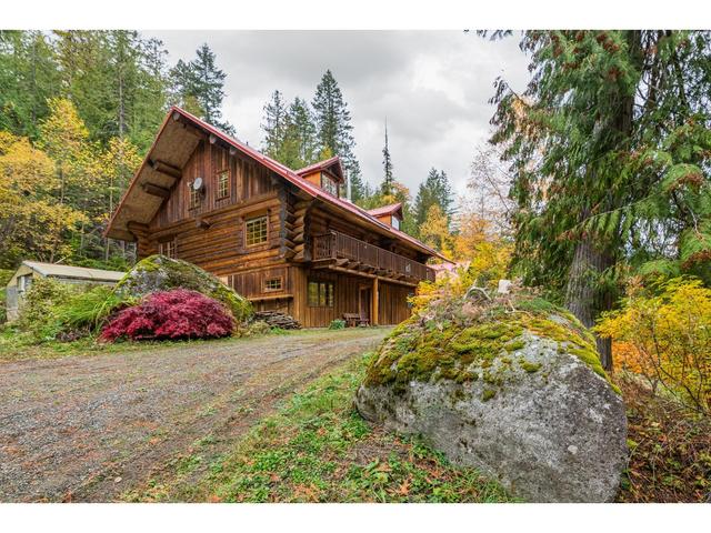 2197 Highway 3, House detached with 2 bedrooms, 2 bathrooms and 4 parking in Central Kootenay C BC | Image 60