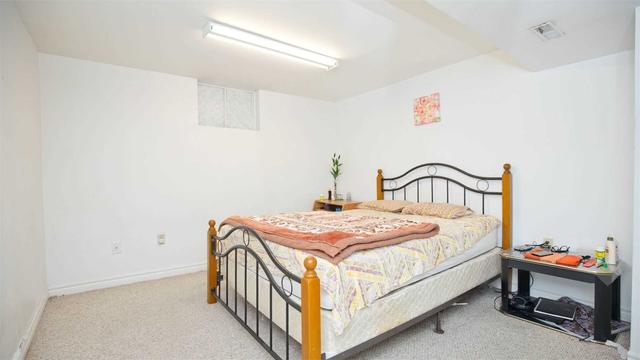68 Atkins Circ, House detached with 3 bedrooms, 4 bathrooms and 3 parking in Brampton ON | Image 24