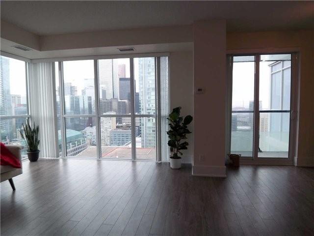 3205 - 300 Front St W, Condo with 1 bedrooms, 1 bathrooms and null parking in Toronto ON | Image 3