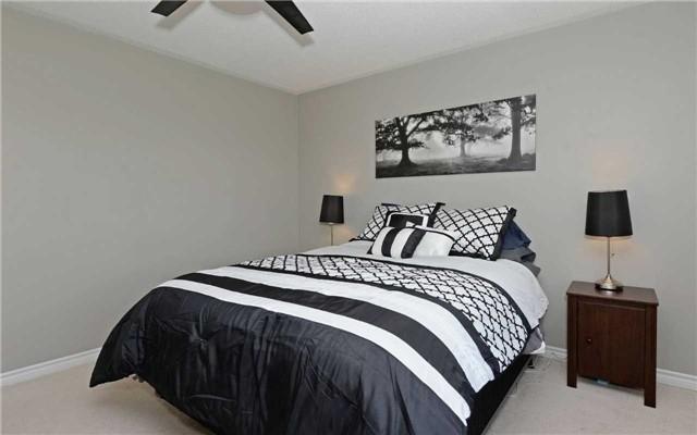 856 Taggart Cres, House detached with 3 bedrooms, 3 bathrooms and 2 parking in Oshawa ON | Image 11
