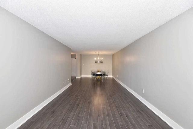 316 - 390 Dixon Rd, Condo with 2 bedrooms, 1 bathrooms and 1 parking in Toronto ON | Image 3
