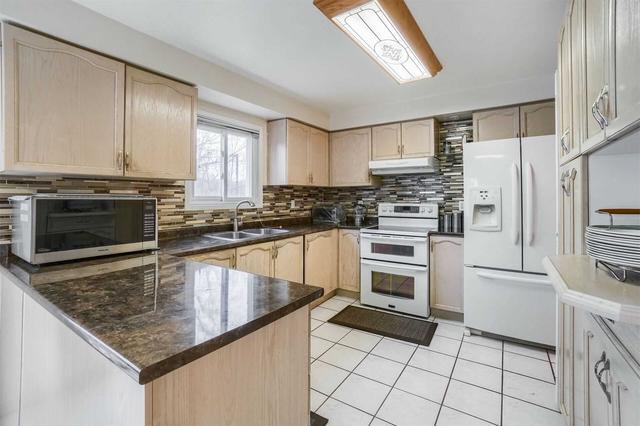 6443 Alderwood Tr, House detached with 4 bedrooms, 4 bathrooms and 4 parking in Mississauga ON | Image 3