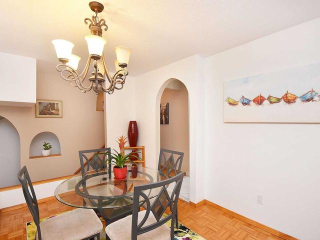 95 - 400 Bloor St E, Townhouse with 4 bedrooms, 2 bathrooms and 2 parking in Mississauga ON | Image 8