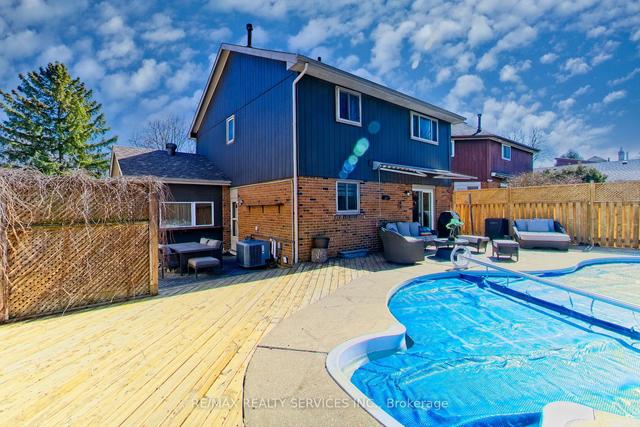 22 Longbourne Cres, House detached with 3 bedrooms, 2 bathrooms and 7 parking in Brampton ON | Image 31