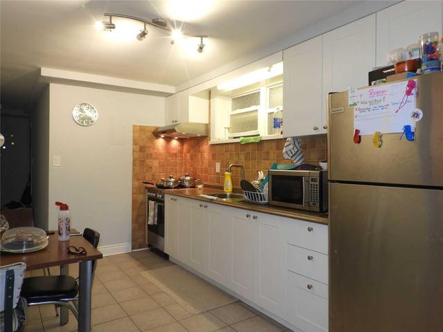 42 Emerald Cres, House detached with 4 bedrooms, 4 bathrooms and 4 parking in Toronto ON | Image 11