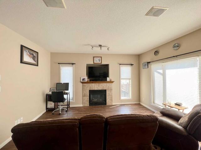 98 Coalbanks Gate W, House detached with 4 bedrooms, 3 bathrooms and 4 parking in Lethbridge AB | Image 9