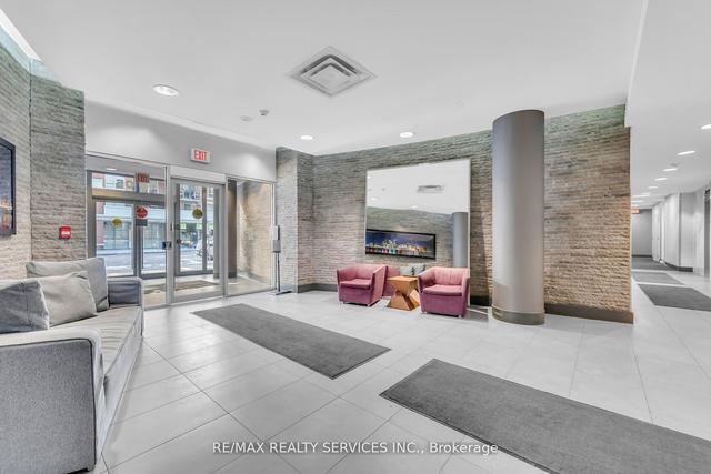 241 - 1005 King St W, Condo with 1 bedrooms, 1 bathrooms and 1 parking in Toronto ON | Image 12