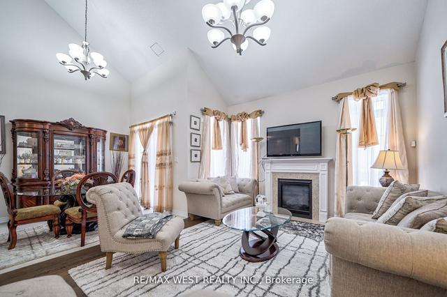 42 Seedhouse Rd, Condo with 2 bedrooms, 4 bathrooms and 4 parking in Brampton ON | Image 10