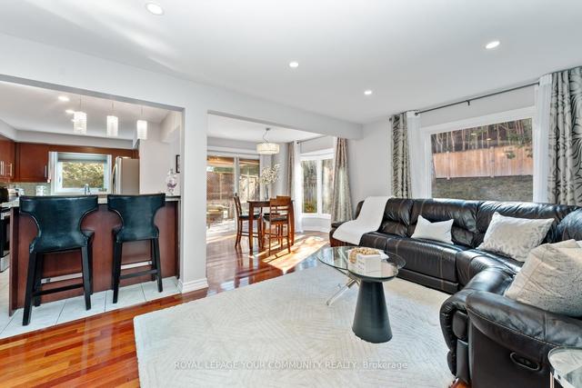 23 Lanewood Dr, House detached with 3 bedrooms, 4 bathrooms and 5 parking in Aurora ON | Image 7