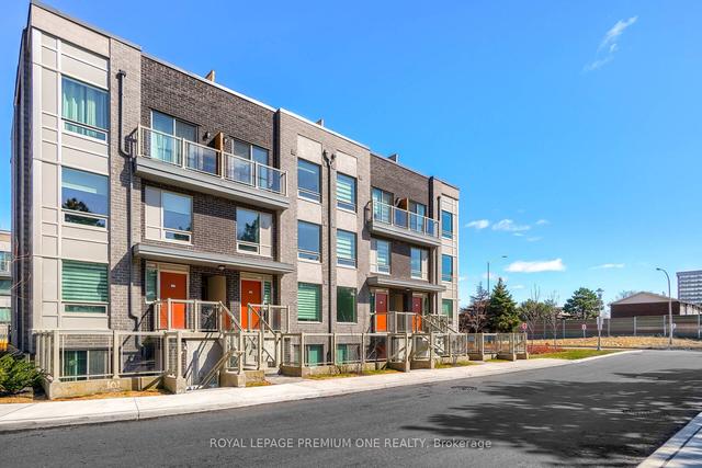 211 - 3 Applewood Lane, Townhouse with 2 bedrooms, 2 bathrooms and 1 parking in Toronto ON | Image 23