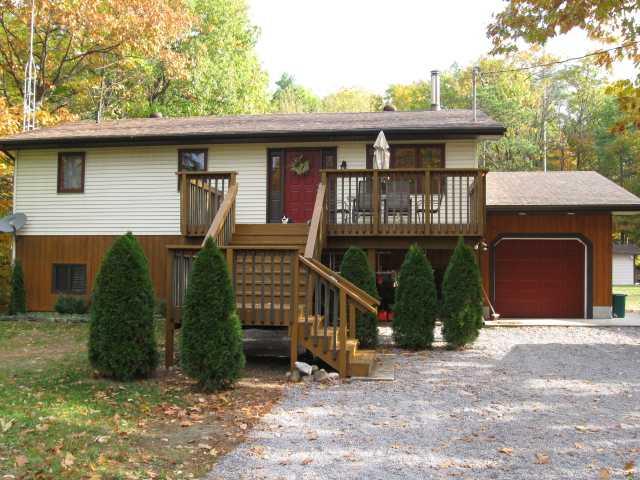 93 Ronald Ave, House detached with 2 bedrooms, 2 bathrooms and null parking in Tiny ON | Image 1